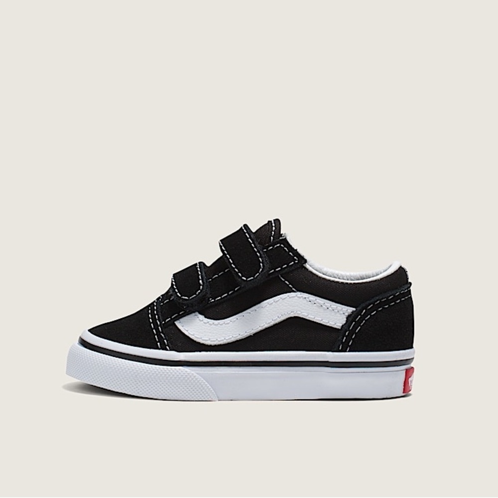 VANS Toddler Old Skool V Shoe Lifestyle, Original Icon, Easy-On Size 5